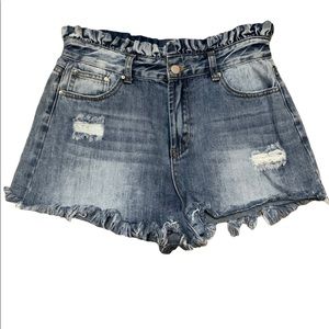 Size large Hayden Jean shorts. Super cute!!!